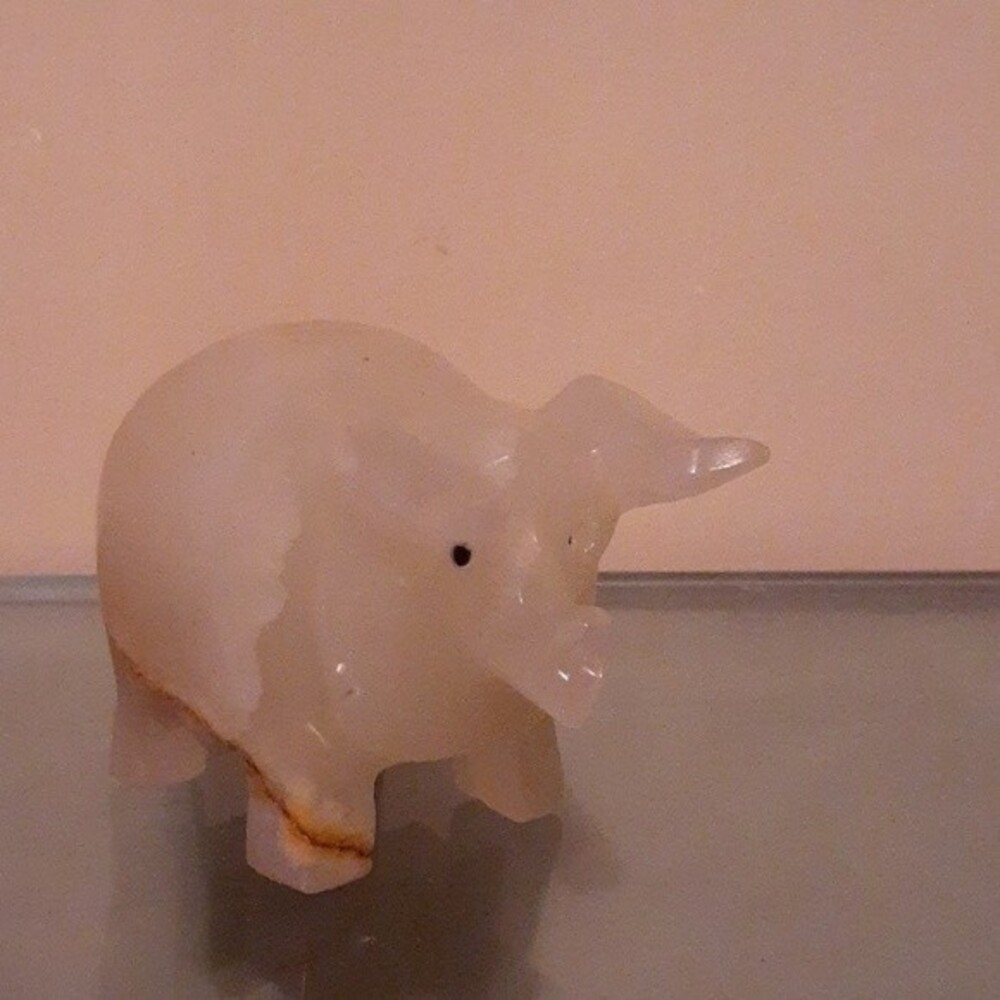 Natural carved Stone Pig figuring paperweight